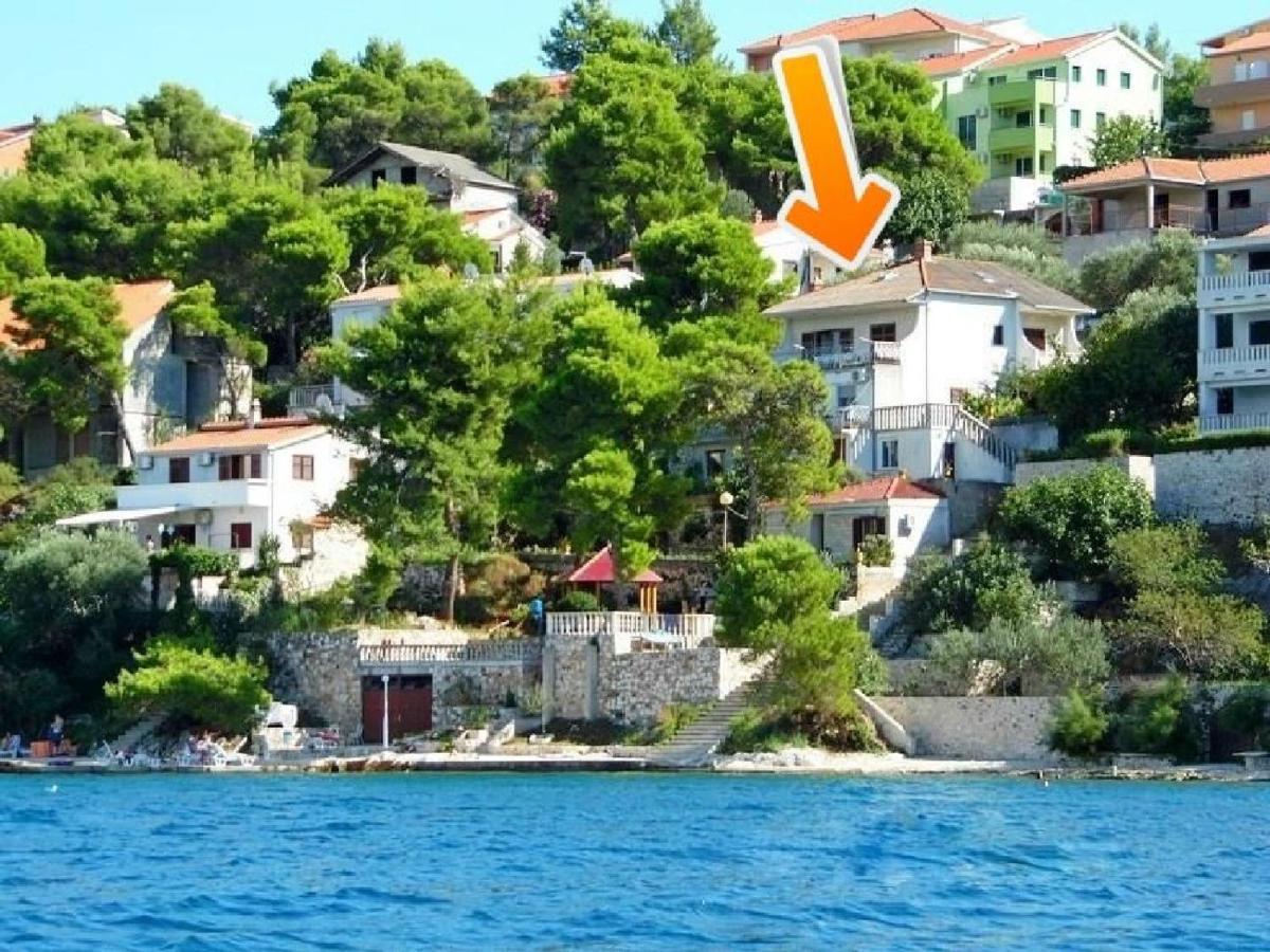 Apartment Jakov Donji Okrug  エクステリア 写真
