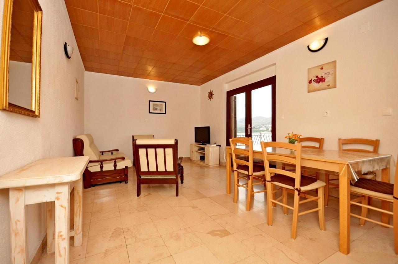 Apartment Jakov Donji Okrug  エクステリア 写真